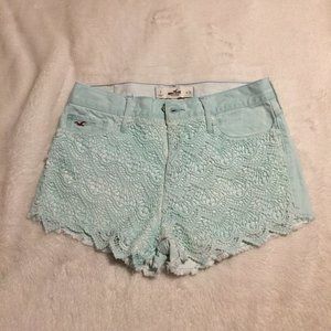HOLLISTER Lace Detailed Denim Shorts (7/28)